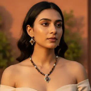 Ensemble de bijoux en argent 925, collier et boucles d'oreilles en perles d'œil de tigre, cristal de strass avec perle plaqué or pour une fête ou un cadeau - Product Image 1