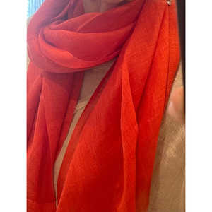 Bufanda de Lino Estilo Sandía, Larga, Elegante y con Estilo - Product Image 2