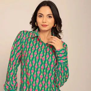 Women's Classic-fit Long-sleeve Shirt Sea Green And Pink Polka Dots Relaxed Shirt With Collar And Closer Five Buttons