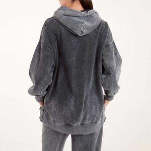 Sweat à capuche surdimensionné d'hiver pour femme avec patchwork vintage et logo en détresse Tissu polaire écologique à séchage rapide - Product Image 6