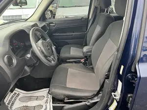 JEEP PATRIOT SPORT 2013 D'OCCASION CÔTÉ GAUCHE/CÔTÉ DROIT - Product Image 4