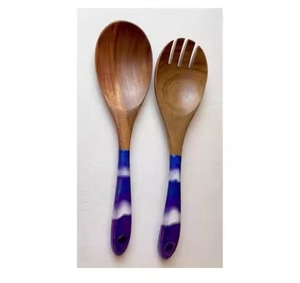 Ensemble de cuillères à salade en bois d'acacia et en résine époxy de haute qualité - Product Image 3