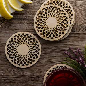 Sous-verre carré en bois de style classique, fait main, résistant à la chaleur, écologique et durable, pour servir le thé à la maison, au restaurant, au bar, à l'hôtel - Product Image 5