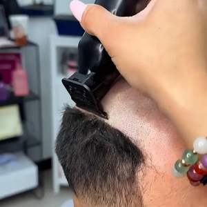 Tondeuse professionnelle sans fil à chargement USB-C, lame en T, 7000 tr/min, pour barbe et corps, autonomie de 210 min, tondeuse de finition pour tête et corps - Product Image 3