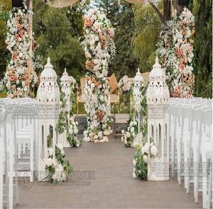 Lampes en bois marocaines Shobha Jain Impex pour la scène de mariage - Product Image 3