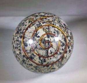 Esfera de Orgón de Alta Calidad Hecha a Mano con Diseño de Cruz Feng Shui, Piedras Preciosas de Jaspe Dalmatino - Bola de Orgonita Energética al por Mayor - Product Image 5
