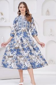 Élégance sans effort avec cette robe kurti bleu serein à imprimés abstraits doux, conçue à partir de tissu respirant et léger. - Product Image 2