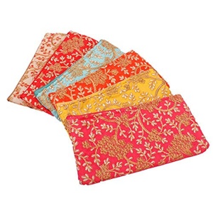 Pochette indienne brodée à la main pour femmes, enveloppe en tissu, fermeture à glissière, pochette d'argent pour mariages et cadeaux - Product Image 1