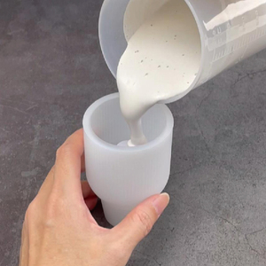 Crea tu propio jarrón de mesa hecho a mano, ecológico, minimalista, de cemento ombré, ligero e impermeable. - Product Image 2