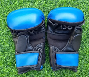 Gants de boxe professionnels unisexes pour l'entraînement sportif et le combat pour adultes Vente directe d'usine Matériau en cuir Meilleurs matériaux - Product Image 4
