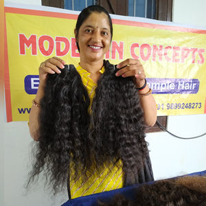 Vente en gros d'extensions de cheveux ondulés naturels vierges 100%, paquets de cheveux bouclés profonds non traités, temple vietnamien, cheveux humains bon marché - Product Image 2
