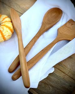 ชุดเครื่องครัวไม้สักธรรมชาติหรือไม้อะคาเซียพร้อมที่วางช้อนและที่วางช้อน - Product Image 4