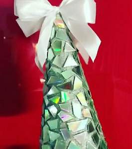 Bolas de espejo de Navidad de cristal redondo con adornos de fiesta de cuerpo inastillables en tamaños personalizados para la decoración de invierno - Product Image 6