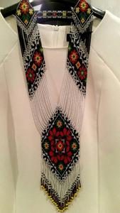 Collares de cuentas de vidrio hechos a medida con pendientes a juego hechos a mano por artesanos en patrones florales ideales para reventa - Product Image 2