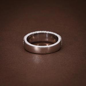 Bague d'éternité pavée de diamants de laboratoire 1,26 carat en or massif 18 carats, alliance de luxe certifiée IGI F VVS1 VVS2, unique - Product Image 2