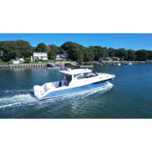 Pursuit OS 445 2023 avec moteur hors-bord - Product Image 3