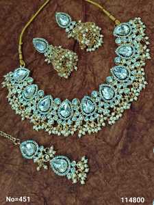 Nuevo diseño chapado en oro tradicional Motipearl & Kundan tachonado pendiente Mangtika gargantilla collar conjunto y conjunto de joyería para mujer - Product Image 2