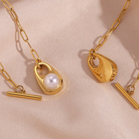 Collier Pendentif Chaîne Trombone en Acier Inoxydable Doré avec Pierre Naturelle Lapis Lazuli Bleue et Perle, Bijou Tendance