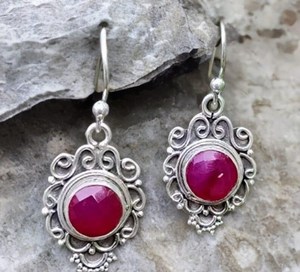 Boucles d'oreilles en rubis, pierre précieuse, argent sterling 925, bijoux faits à la main, pierre de naissance de juillet, cadeau d'anniversaire pour femmes - Product Image 3