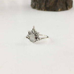 Bagues tendance en argent sterling 925 pour femmes, style statement, luxe et mode, avec pierres en forme de poire et diamants taillés en pierre de lune, pour mariages et soirées - Product Image 2