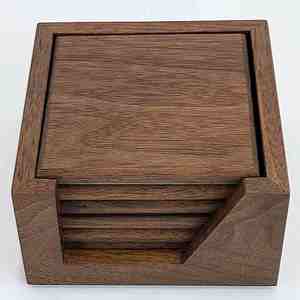 Posavasos de madera de nogal hechos a mano, decoración única bordada para el hogar, calidad de exportación India personalizada - Product Image 1