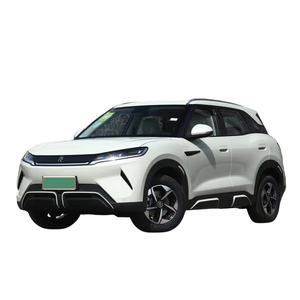 SUV Eléctrico Familiar de Alta Calidad, Transmisión Automática, Ruedas R17, Exterior Oscuro, Autonomía de 601-700 km, Batería de 50-70 kWh - Product Image 4