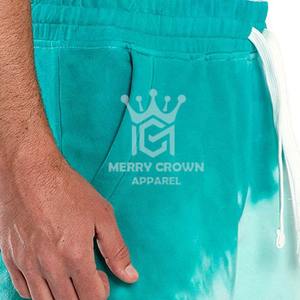 Pantalones cortos de playa para hombre Cool Look con patrones de teñido anudado vibrantes y cintura elástica cómoda - Product Image 5