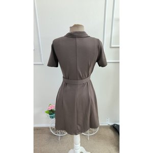 Robe courte en modal pour femme, à manches courtes, col et fermeture éclair sur le devant, avec poches, 37300 - Café avec lait - Product Image 5