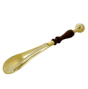 Corne à chaussures en métal et laiton Manche en bois Tête de cheval en laiton massif 12 (32 cm) Corne à chaussures en laiton Manche en bois - Product Image 1