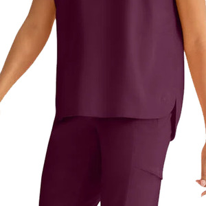 Calidad superior mujeres Hospital Enfermeras Scrubs Venta al por mayor todos los colores y tamaños disponibles fácil de usar Hecho con poliéster - Product Image 6