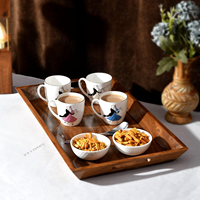 Plateau de service en bois d'acacia de haute qualité-parfait pour les repas haut de gamme, la décoration intérieure et les besoins de divertissement sophistiqués