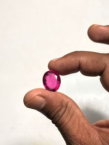 Piedra preciosa ovalada facetada rubelita natural - Product Image 3