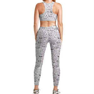 Meilleur design Vêtements de sport pour femmes Ensemble de yoga léger et confortable pour l'extérieur Motif solide Matériau respirant Marque privée - Product Image 2