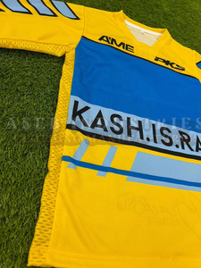 Conjunto de motocross de poliéster para motociclistas, diseñado para brindar comodidad, flexibilidad, durabilidad y ventilación estable. - Product Image 3