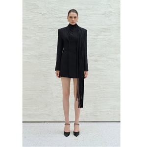 Jupes pour femmes en gros, jupe élégante MINI, design en forme de A, jupe sur mesure avec étiquette personnalisée pour femmes, fabricants de vêtements au Vietnam - Product Image 4