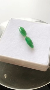 Esmeralda de Calidad AAA, Gema Verde Natural de 4.58 Quilates, Corte Pera, Procedente de Zambia, Certificada por IGI para Joyería - Product Image 2