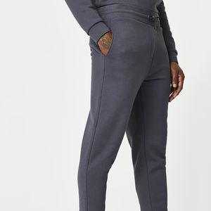 กางเกงวิ่งผ้าฟลีซสำหรับผู้ชายกางเกงวิ่งขายาวผ้าฟลีซทรงโอเวอร์ไซส์สไตล์ลำลองออกแบบโลโก้ได้ตามต้องการ - Product Image 4