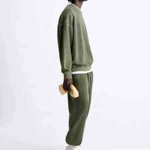 Sudadera moderna con efecto lavado ácido y construcción cómoda para un estilo urbano informal diario - Product Image 2