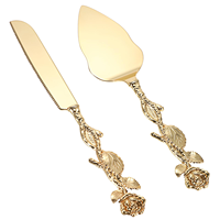Mayorista Hecho a mano Premium Latón Lujo Cake Server Juego de 2 piezas Fabricante DE LA India para uso en fiestas
