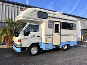 1996 Toyota HiAce Camper 4WD cambio manuale a 5 marce Diese l Motorhome