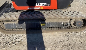 Vente flash : Excavatrice sur chenilles U27-4, modèle 2022, moteur 26,5 CV, rapports d'inspection complets, certificat EPA, prête à l'emploi - Product Image 5