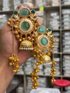 Base en laiton de qualité supérieure Monalisa Stone Kashmiri Boucles d'oreilles or polonais Boucles d'oreilles légères pour femmes Parfait pour une tenue de fête - Product Image 2