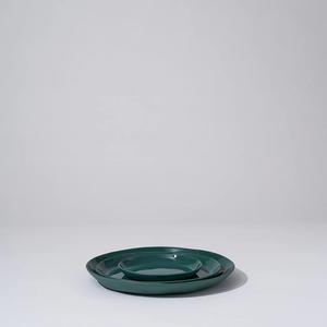 Ensemble d'assiettes à dîner en céramique vert émeraude, finition brillante, design durable, parfait pour les repas modernes et l'usage quotidien - Product Image 3