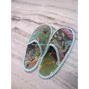 Pantoufles matelassées unisexes en coton, motif imprimé à la main, colorées, antidérapantes, pour l'été, l'hôtel, la plage et la maison - Product Image 5