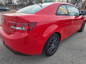 Kia Forte Koup SX LHD d'occasion 2010 - Product Image 3