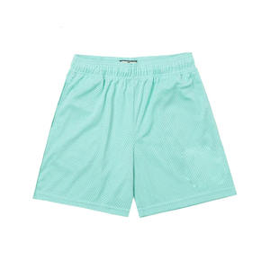 Shorts de sport personnalisés avec logo du fabricant, tissu léger, shorts de sport pour hommes avec fonction anti-froissement, style décontracté - Product Image 5