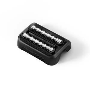 Lame de rasoir de rechange en acier inoxydable SkinSafe pour homme, tondeuse rechargeable avec 2 peignes de réglage de longueur pour le rasage du visage - Product Image 1