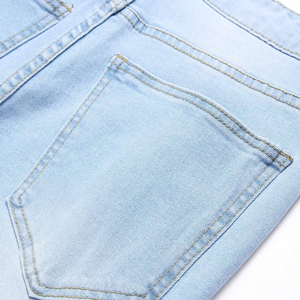 Shorts de Mezclilla Desgastados con Bolsillos Delanteros y Traseros, Color Azul Cielo, Talla Grande, Corte Regular, Ropa Exterior de Mezclilla, Shorts de Primavera y Otoño - Product Image 4