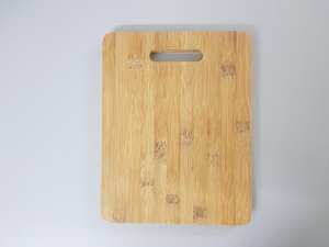 Tabla de cortar de bambú resistente con oferta competitiva-Bloque de cortar de madera Premium con mango para uso en la cocina Hecho en Vietnam - Product Image 6