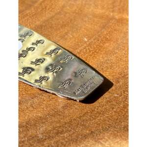 Colgante de Plata de Ley Bañada en Oro de 24K con Turquesa Kingman y Engaste de Bisel de Piedra Religiosa de Alex Sanchez, Ideal para Regalo - Product Image 5